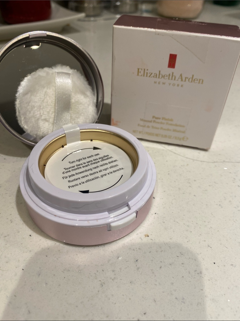 Elizabeth Arden Pure Mineral Powder Foundation With White Puff and Mirror #3 - Picture 2 of 7